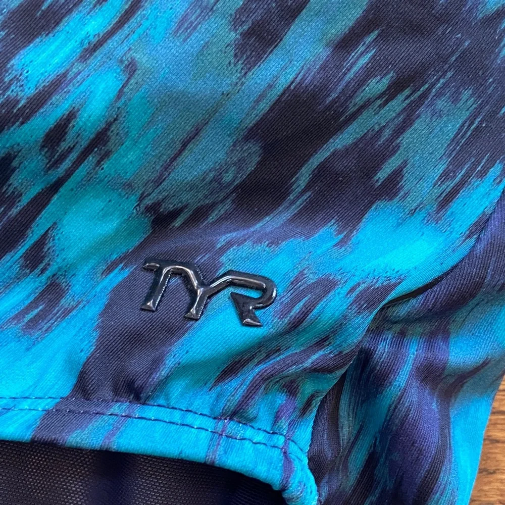 TYR Women’s‎ Teal Black One-Piece Competition Swimsuit XSmall  Medium Athlete
